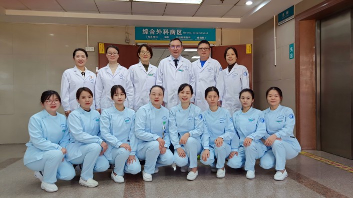 眼科科室合照(1).jpg
